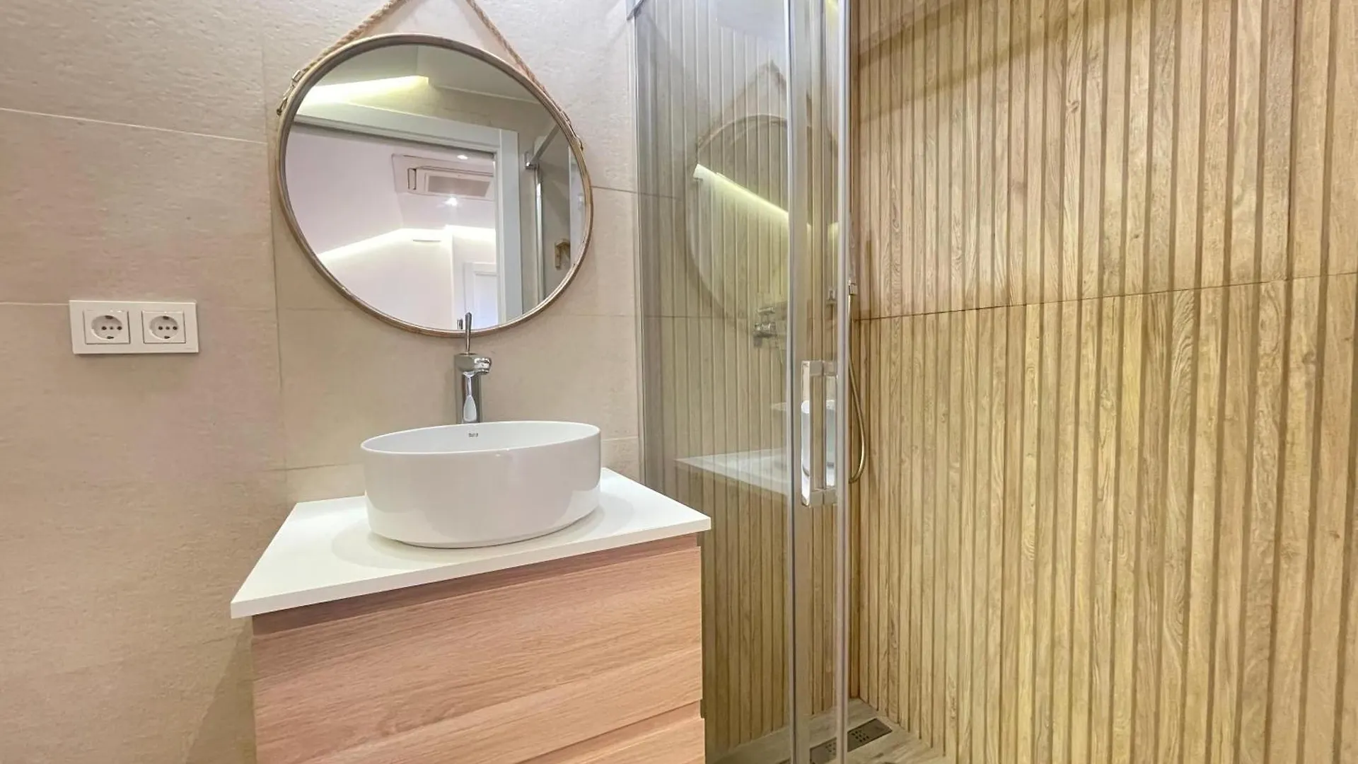 Azahar Centre Apartment & Parking Cordoba Spain